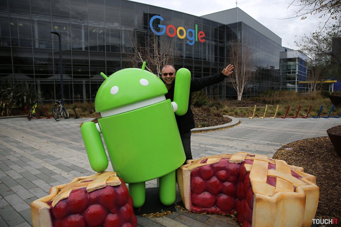 Google má 25 rokov: týmto si prešiel (VIDEO)