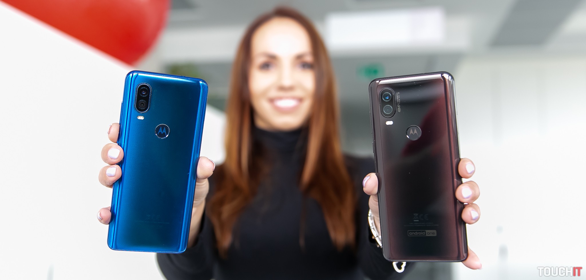 motorola one VISION: Takto majú vyzerať nočné fotky z telefónu za 299 eur (VIDEO TOUCHIT)