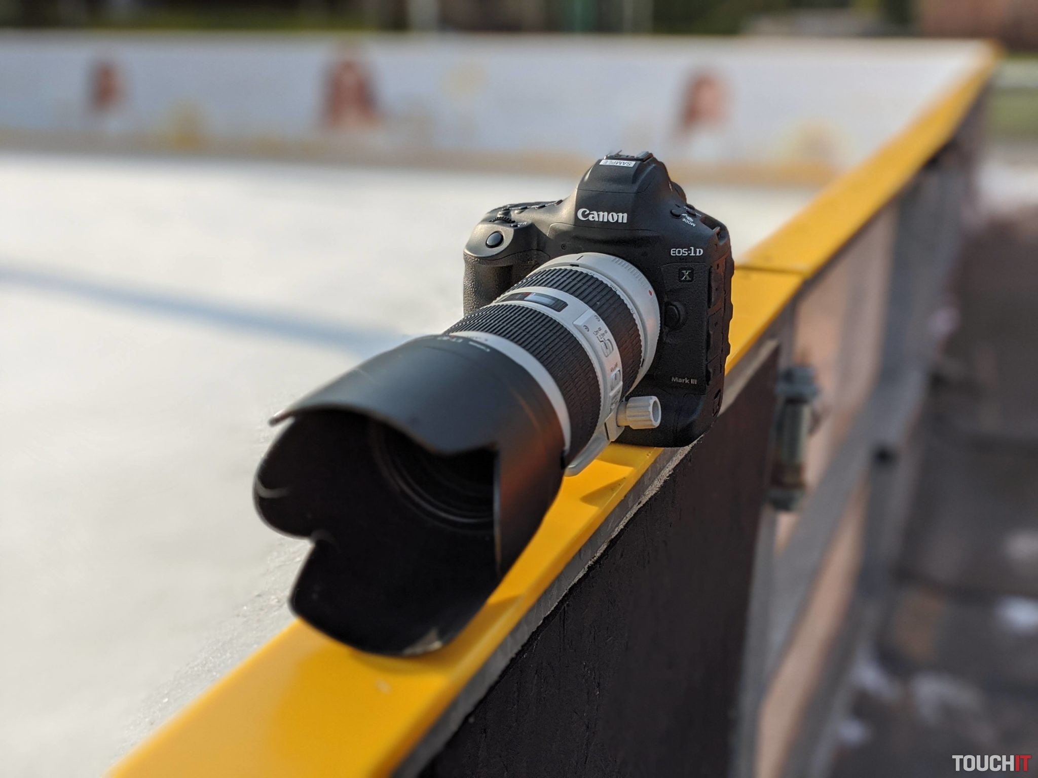 Canon EOS-1D X MARK III: Nekompromisný strelec pre profesionálov (poznáme ceny + prvé dojmy)