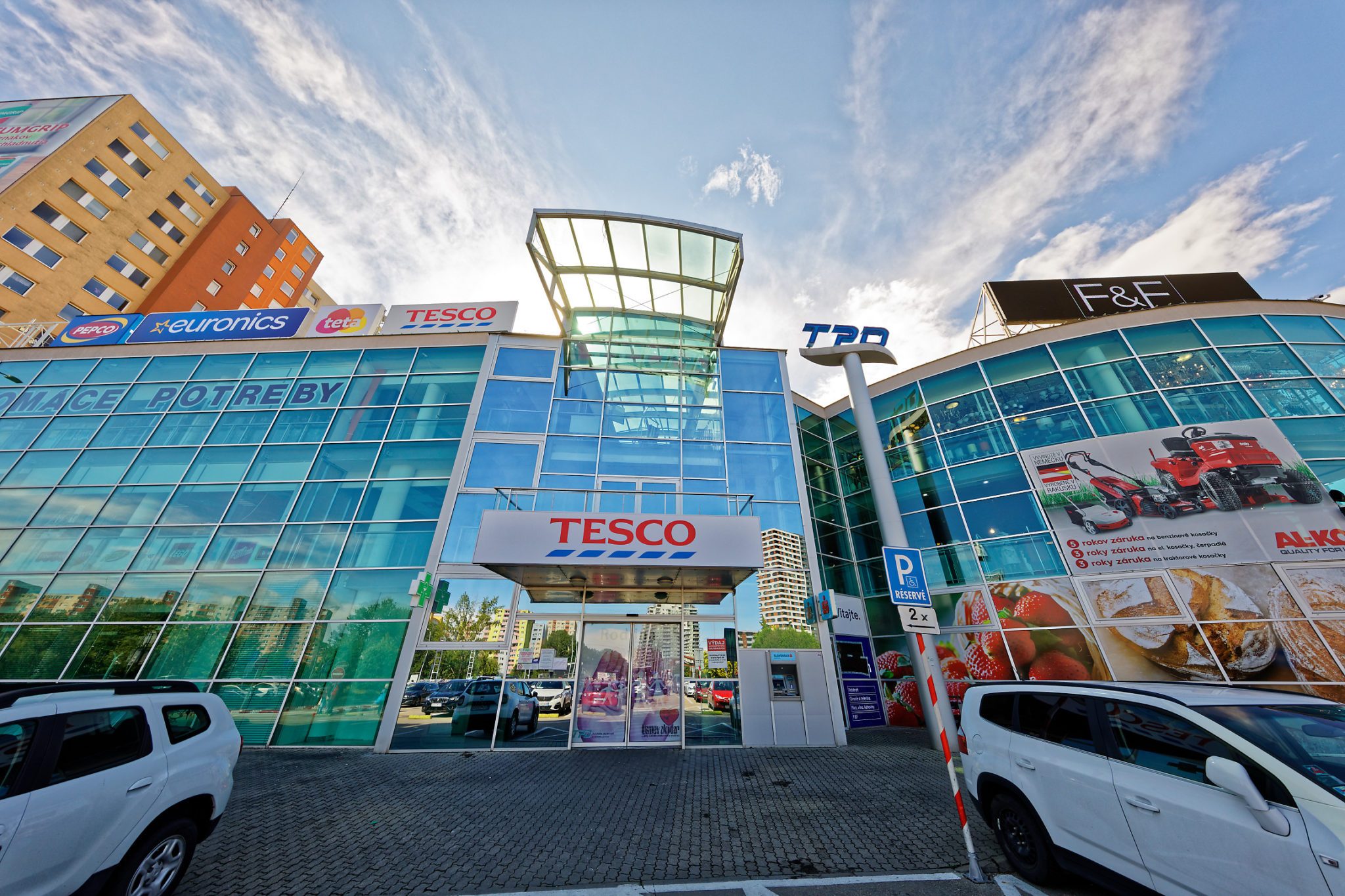 Ako sa nenakaziť pri nakupovaní v supermarkete? Využívajte svoj mobil (VIDEO TOUCHIT)