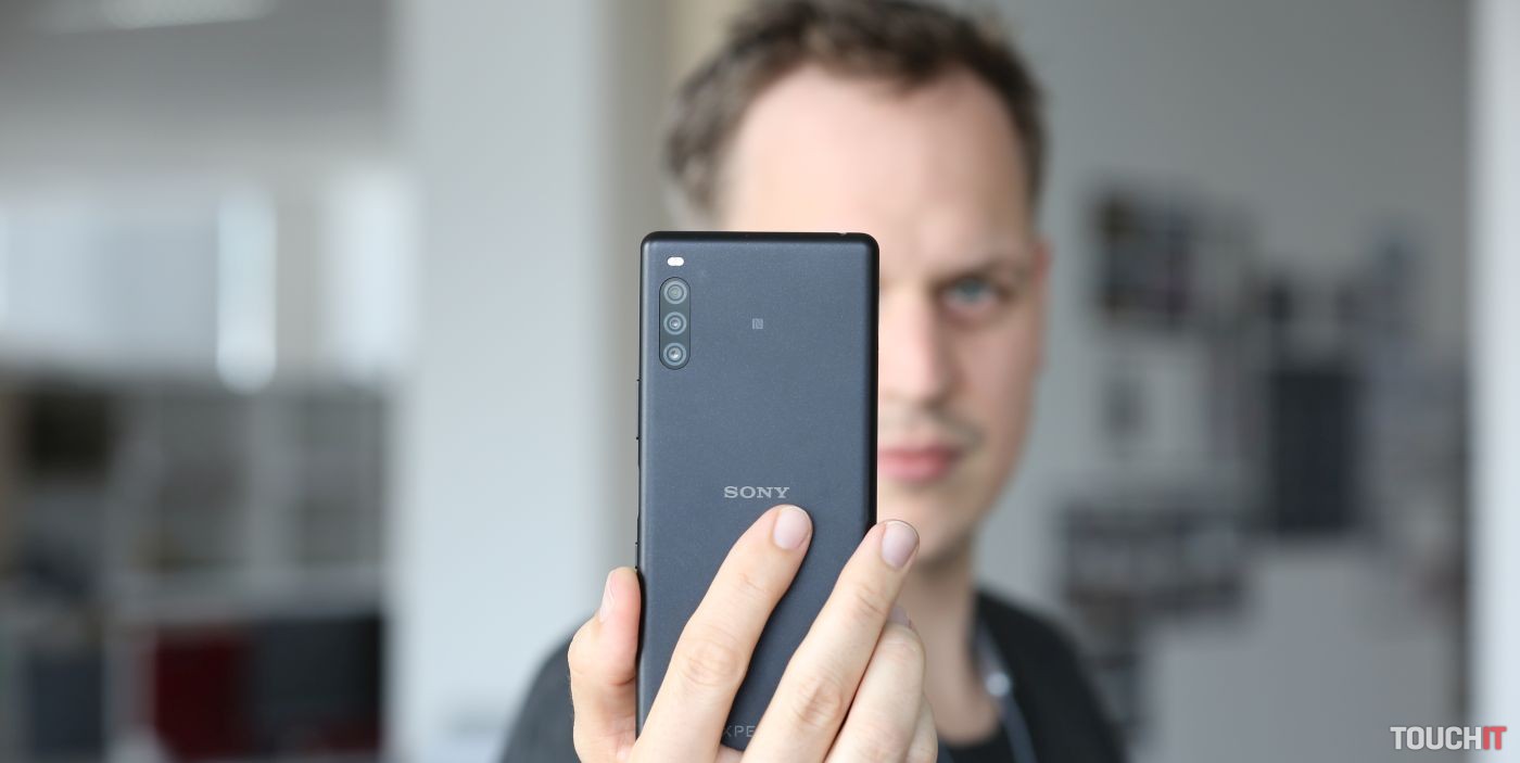 Sony Xperia L4: Vysoký a štíhly smartfón (RECENZIA)