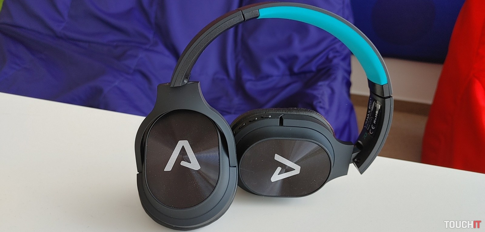Lamax Base1: Lacné slúchadlá s Bluetooth (RECENZIA)