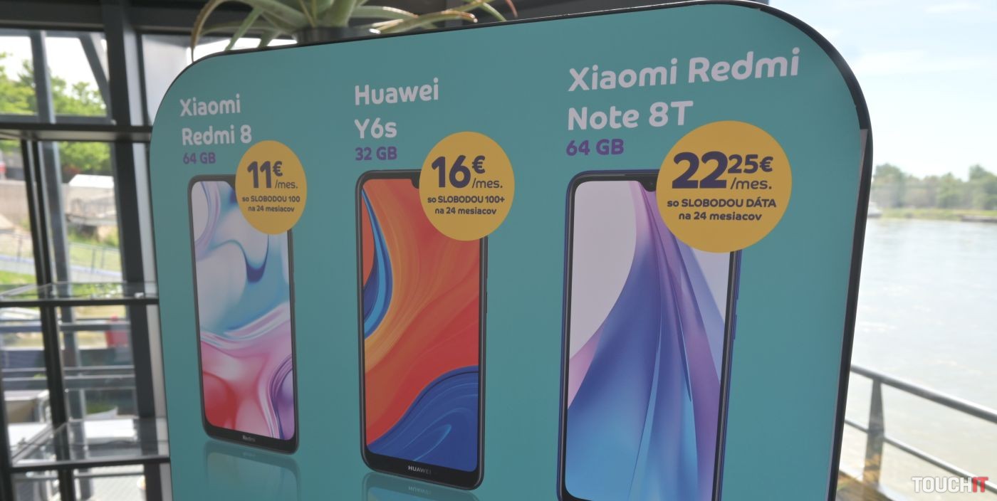 4ka pridala do svojho portfólia tri smartfóny Xiaomi