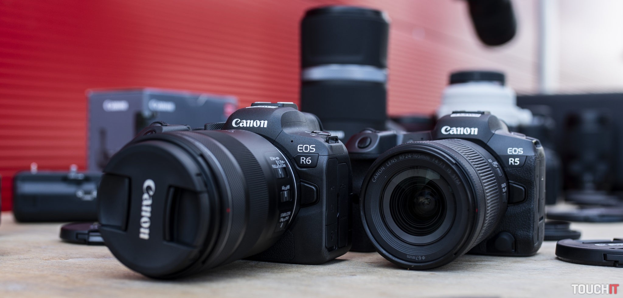 Čo prinesú fotoaparáty Canon EOS R5 a R6?