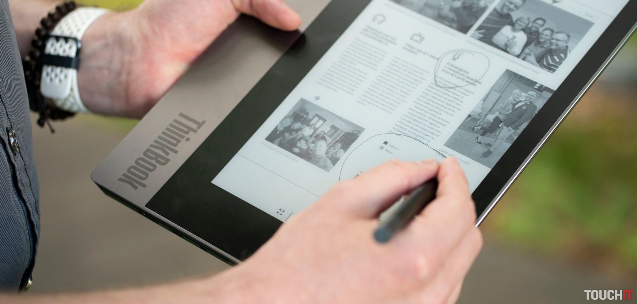 Thinkbook Plus: Dva displeje, ako si ich predstavuje Lenovo (RECENZIA)