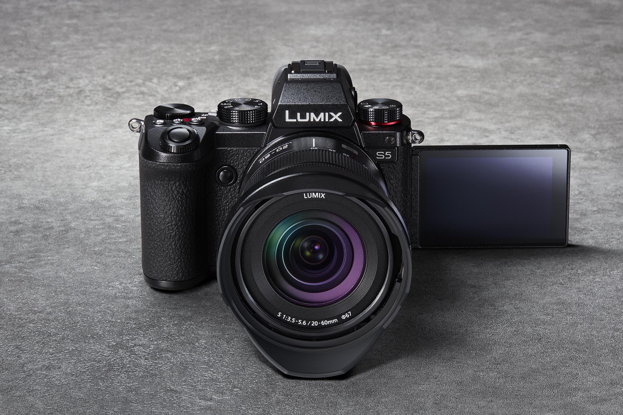 Panasonic umožní využiť fotoaparáty LUMIX ako webovú kameru pre Windows / Mac