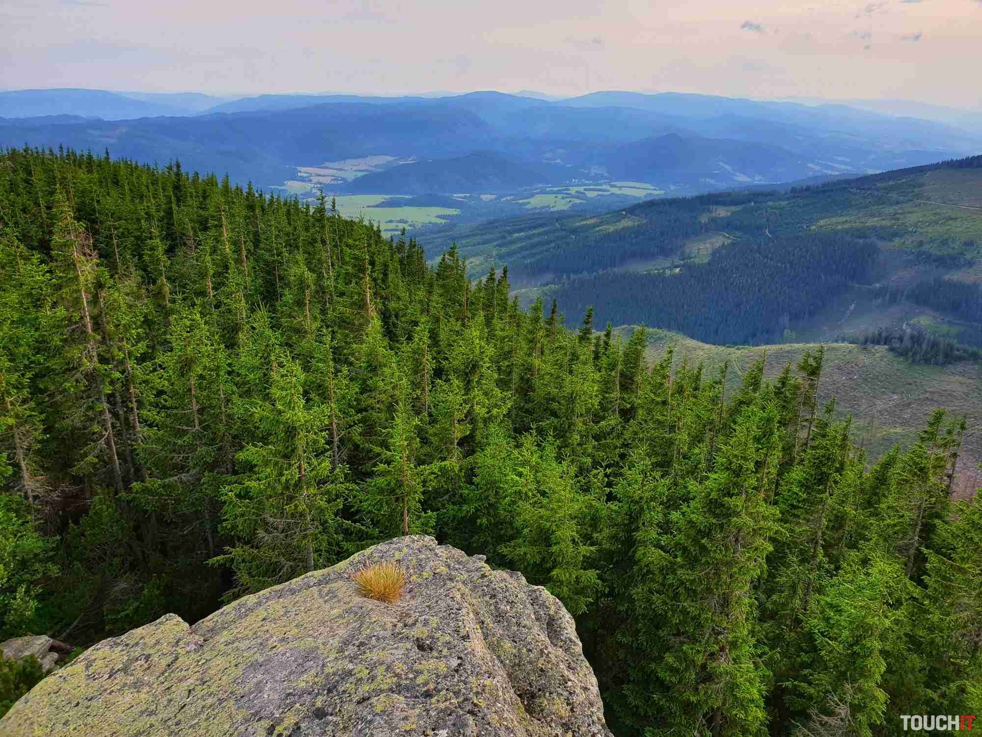 Outdoor od hlavy po päty: Ako sa správne obliecť do prírody? (2. časť)