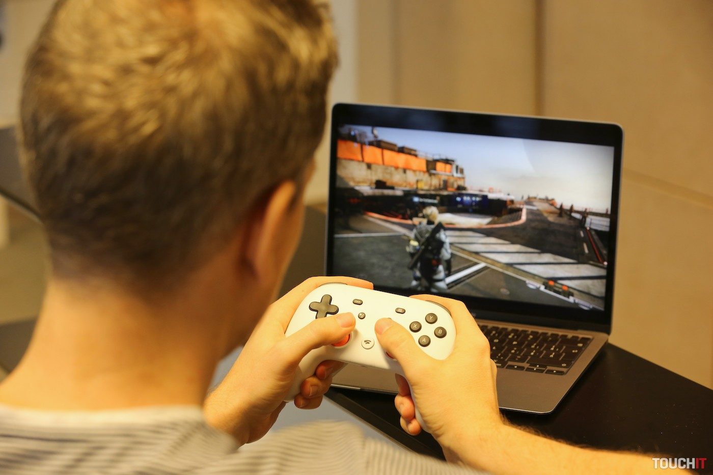 Apple zatiaľ nemá v pláne konkurovať hernej službe Google Stadia