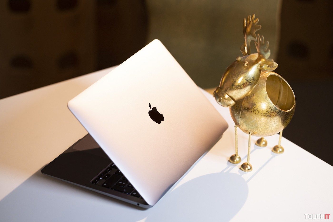 Počítače MacBook využívajú študenti aj profesionáli