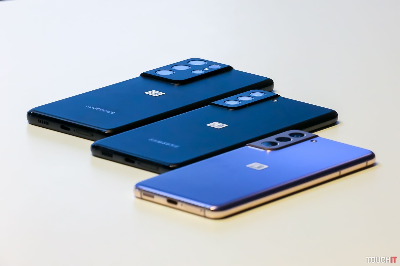Samsung Galaxy S21 dostáva aktualizáciu na Android 12