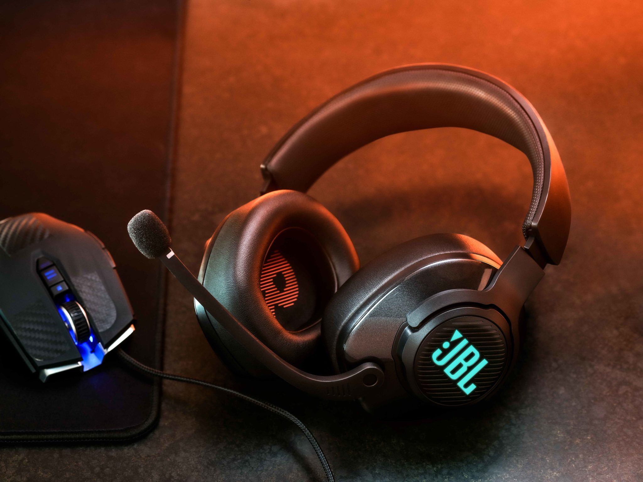 Recenzia JBL Quantum 400: Slúchadlá s vylepšeniami
