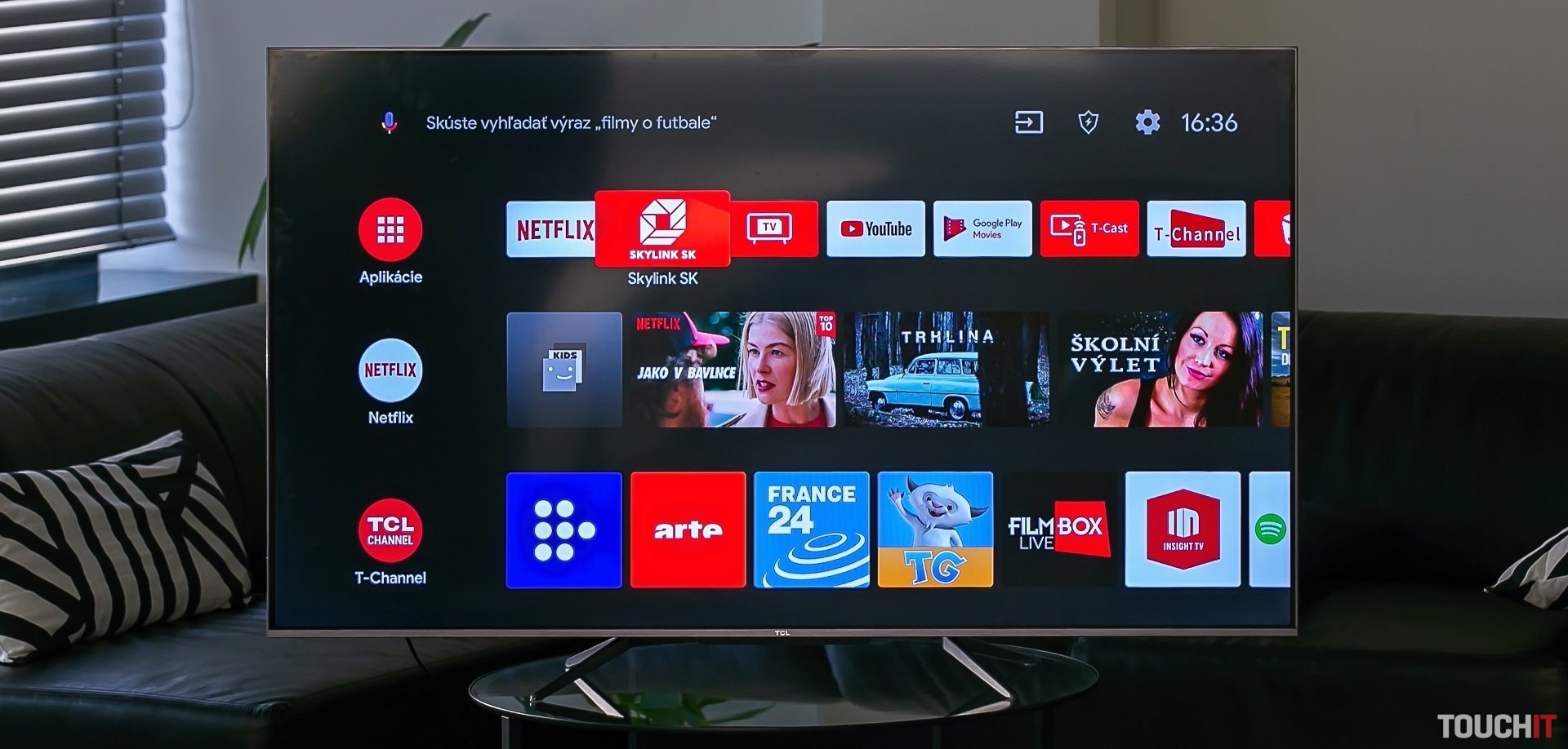TCL C715: Dobrý televízor nemusí stáť celý majetok