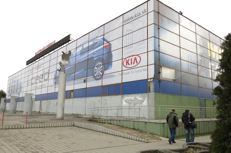 Ružinovský športový klub: Znížili sme náklady na mzdy aj vďaka dochádzke