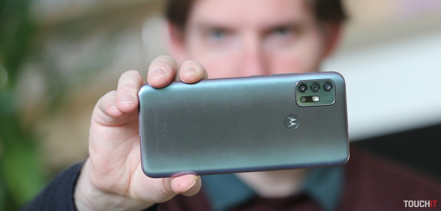 motorola moto g30: Rýchly telefón do 200 eur (RECENZIA)