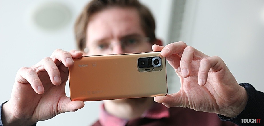 Redmi Note 10 Pro: 120 Hz AMOLED displej a lepšia cena ako má Xiaomi Mi 11 (RECENZIA)