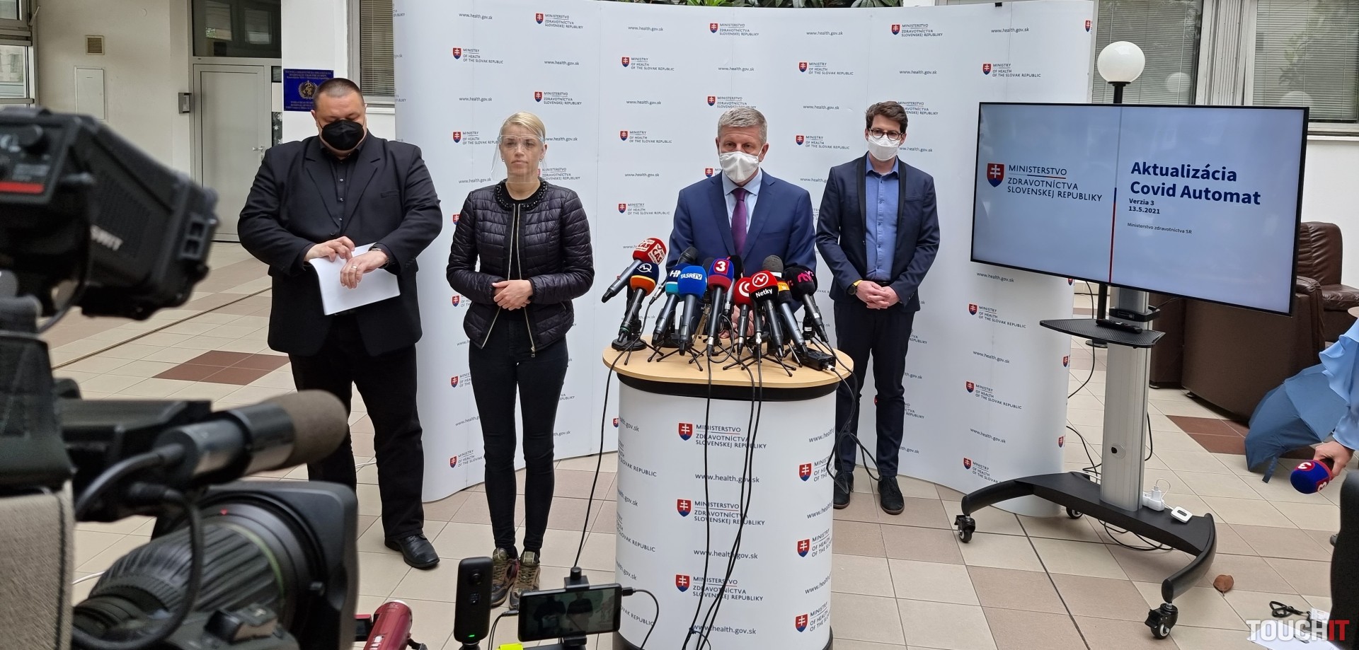 Konečne začne mať zmysel aplikácia Nariadenia automatu. Už treba vedieť, v akej farbe je váš okres
