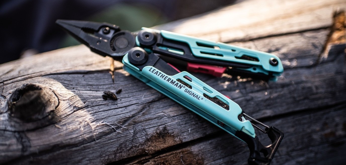 Multitooly na prežitie, teraz dokonca aj s kresadlom