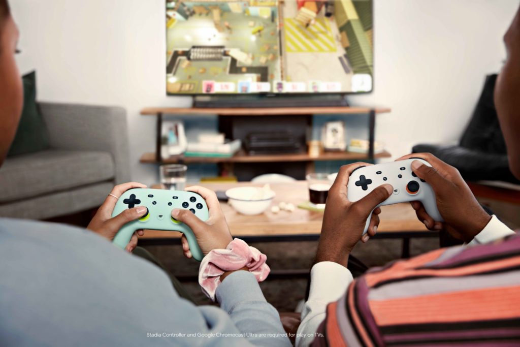 Google Stadia má tie najvyššie ambície. Z hľadiska audiovizuálneho zážitku sa už dnes môže postaviť vedľa tradičných herných zariadení. Jej slabinou je slabšia ponuka hier