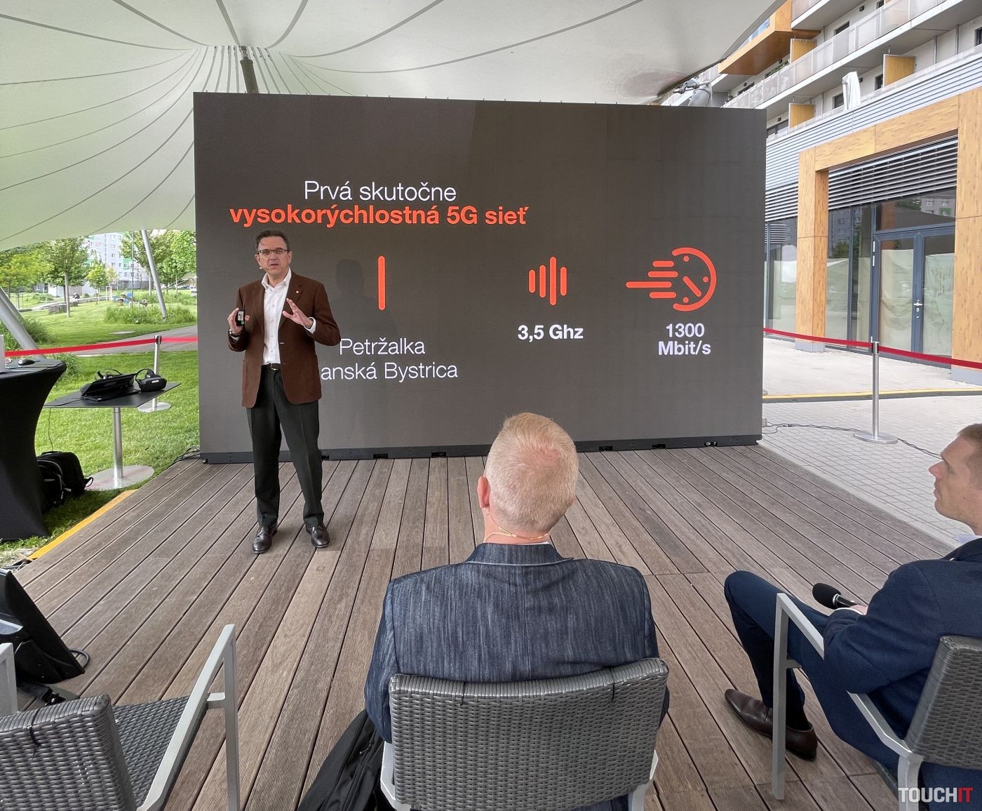 Orange pokryl 5G sieťou Staré mesto