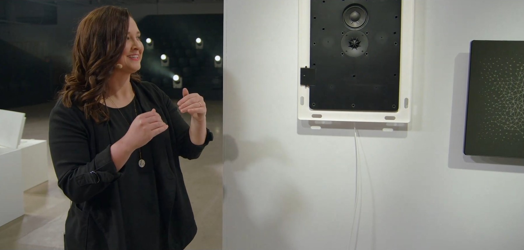 IKEA a Sonos uvádzajú nový rám obrazu s Wi-Fi reproduktorom. Nevyzerá to tak, ale hrajú dobre