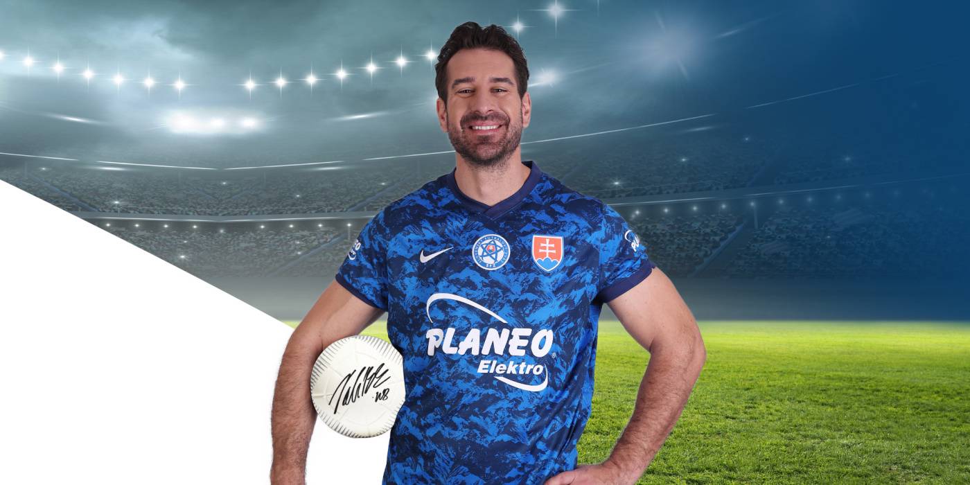 Zahrajte si futbal s Borisom Valábikom! Lopty rozdáva po celom Slovensku