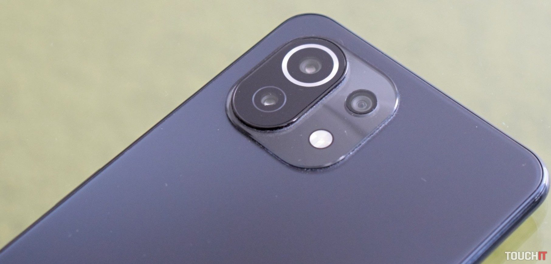 Xiaomi Mi 11 Lite 5G: Ukážka, ako ušetriť pri kúpe telefónu (RECENZIA + VIDEO)