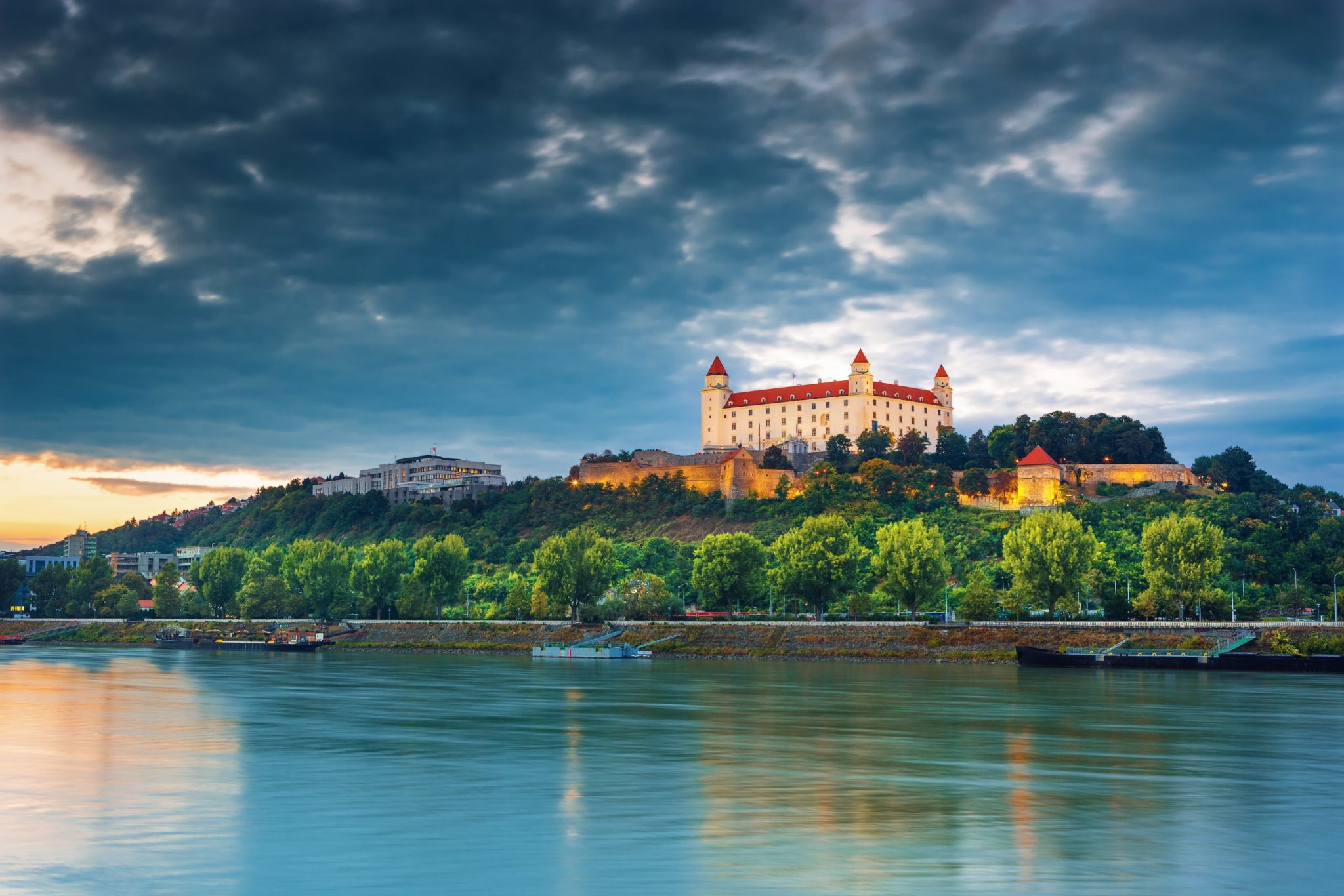 Zbystrite, od 19.7.2021 platia nové podmienky pre vstup na Slovensko! (komplexný prehľad + výnimky z karantény)