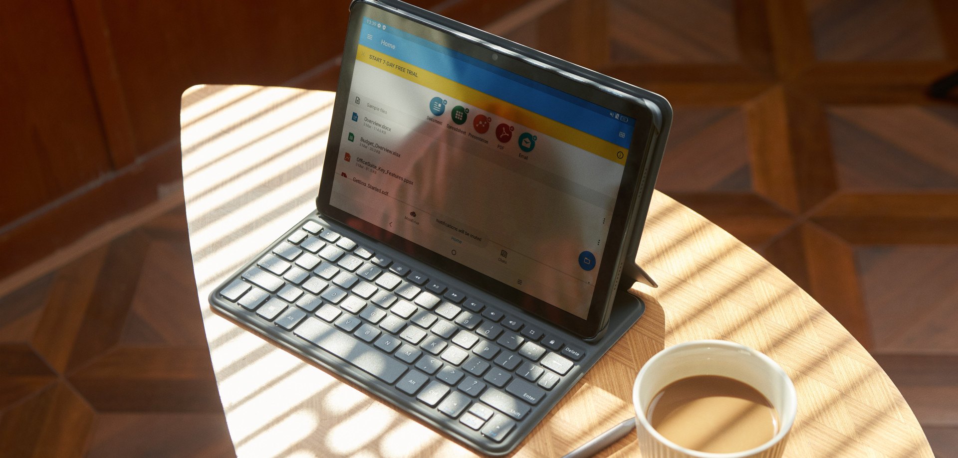 TCL prináša tablety na zábavu ale aj prácu z domu. Ceny drží tradične nízko