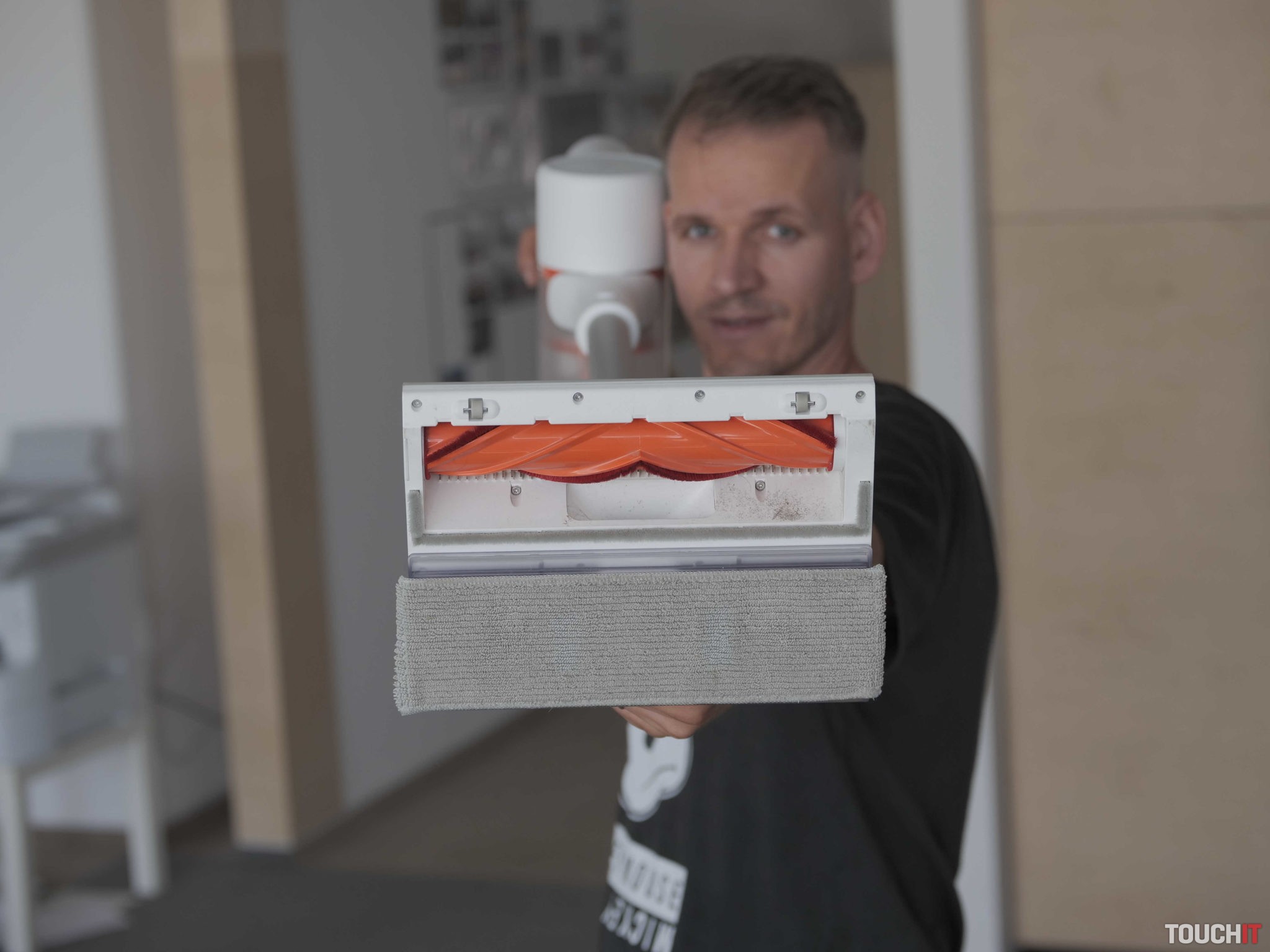 Xiaomi Mi Vacuum Cleaner G10: Ručný vysávač aj s mopom (RECENZIA)