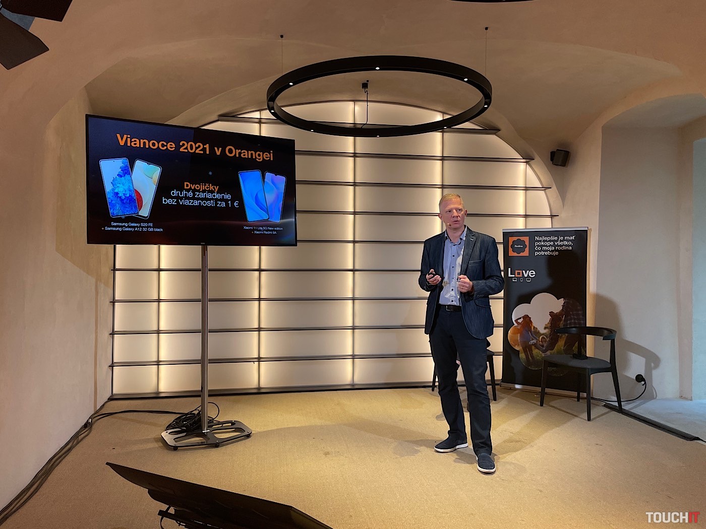 Novinky v Orangei: Repasovaný iPhone, PlayStation 5 aj hodinky s eSIM