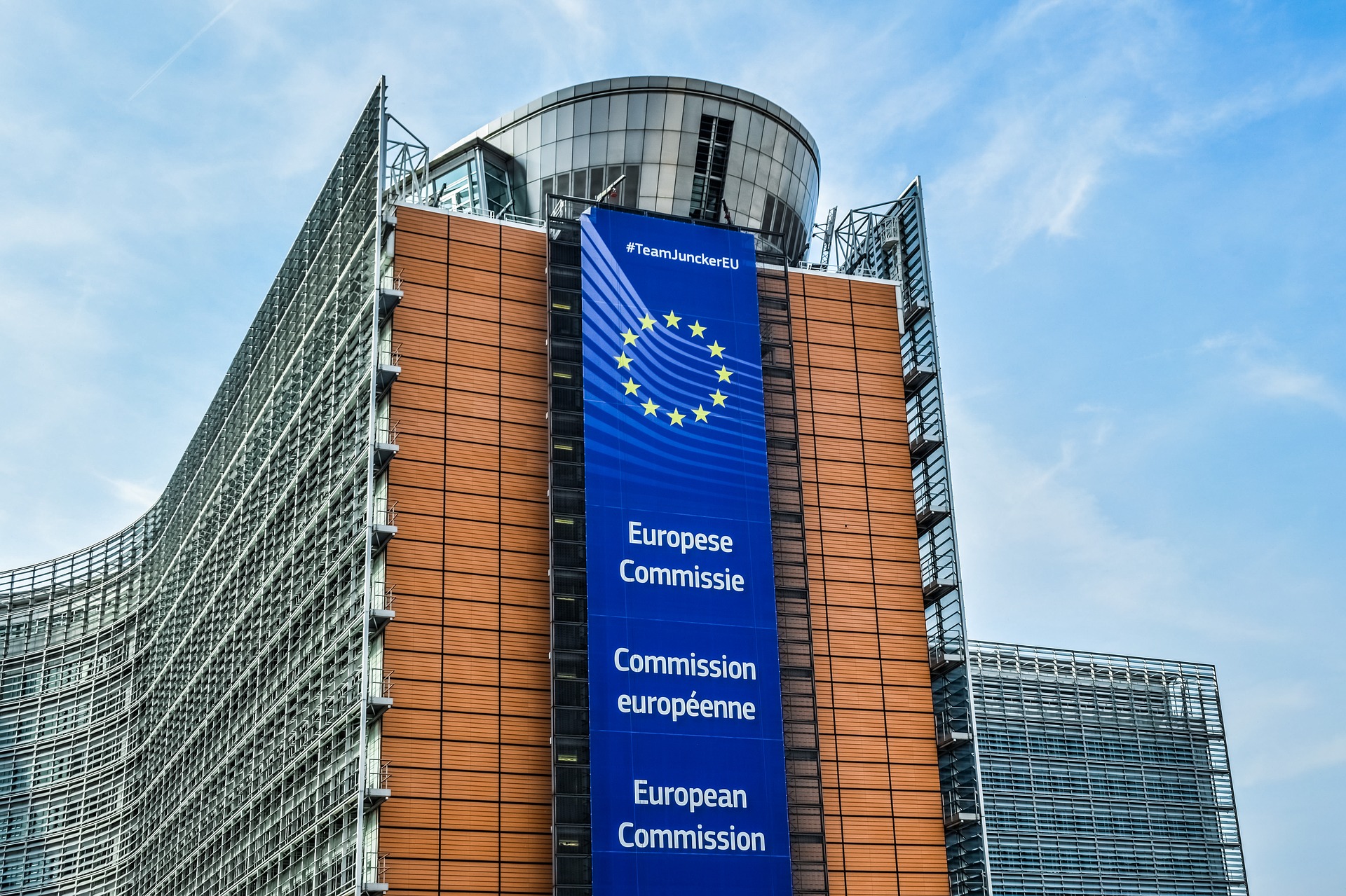 Európska únia chce trestať digitálnych gigantov za nekalé praktiky