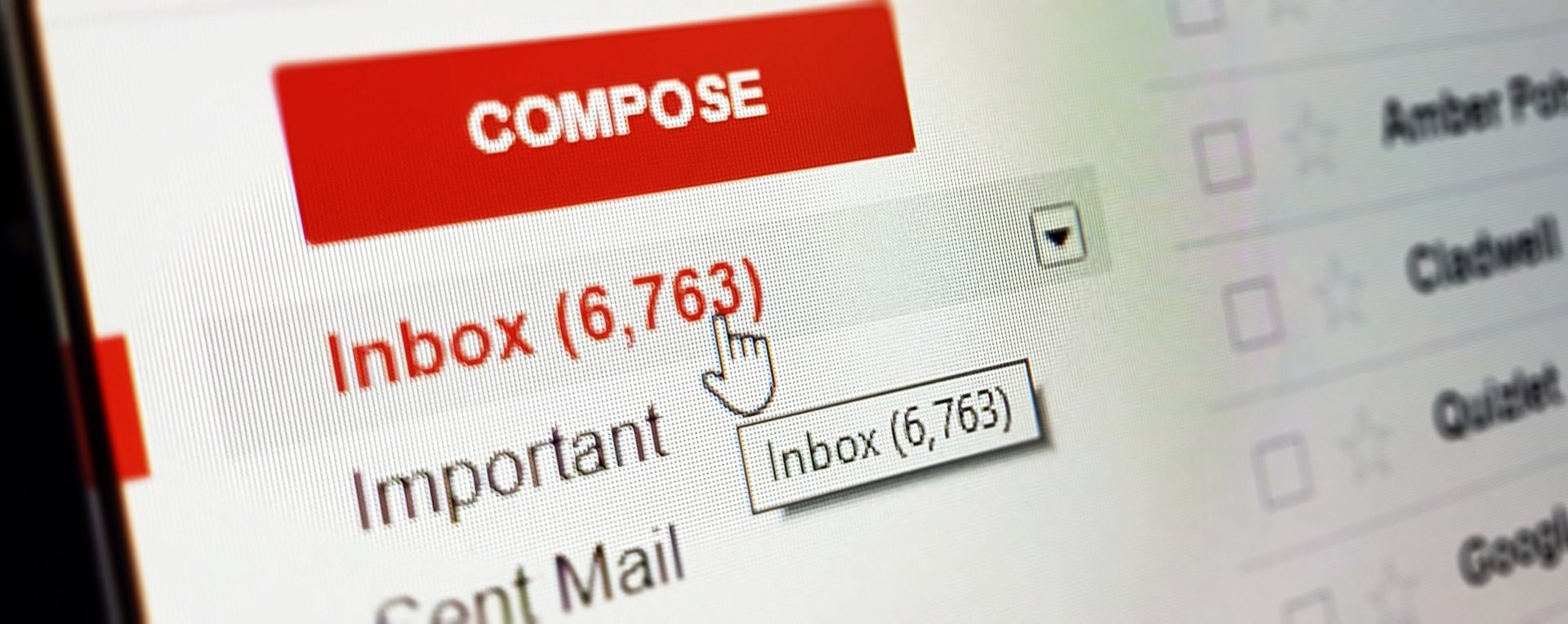 Otravujú vás newslettery v emailovej schránke? Vyskúšajte túto službu