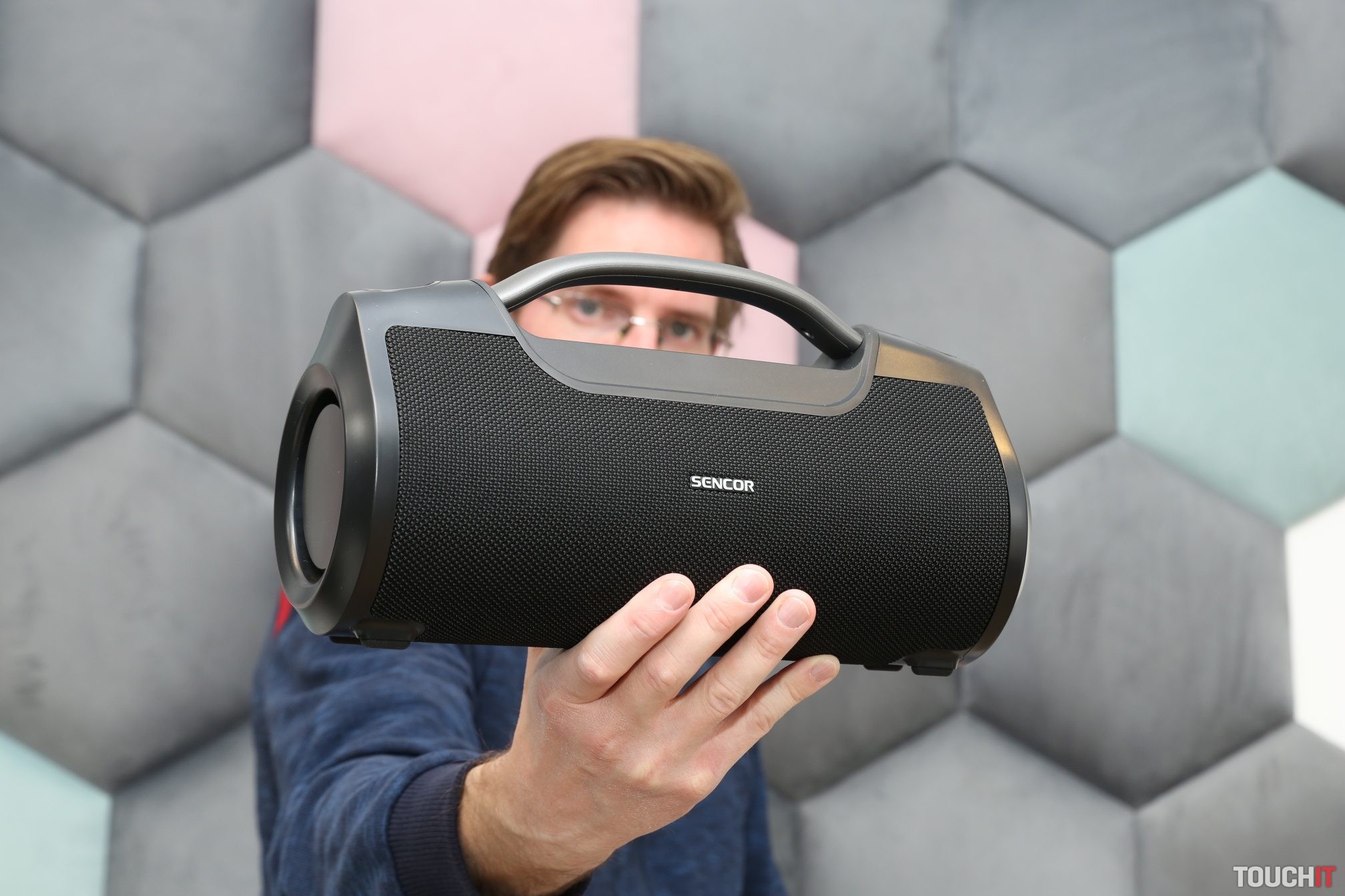 Sencor 6700 NYX MAXI: Poriadne basy za menej ako 100 eur (RECENZIA)