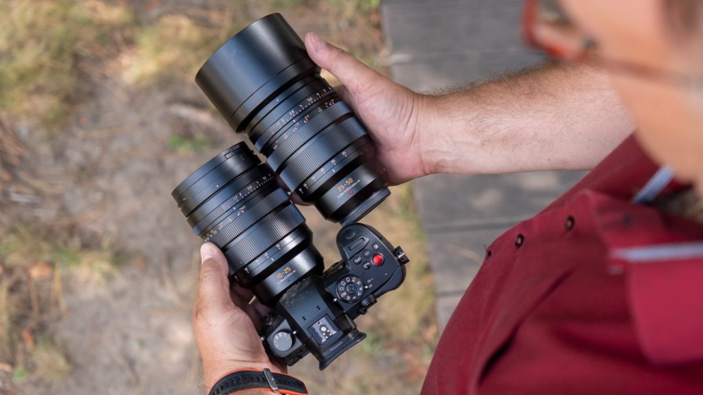 PanasonicGH5II-2.jpg – Ak to myslíte vážne, potom okrem ceny fotoaparátu počítajte aj s cenami za objektívy