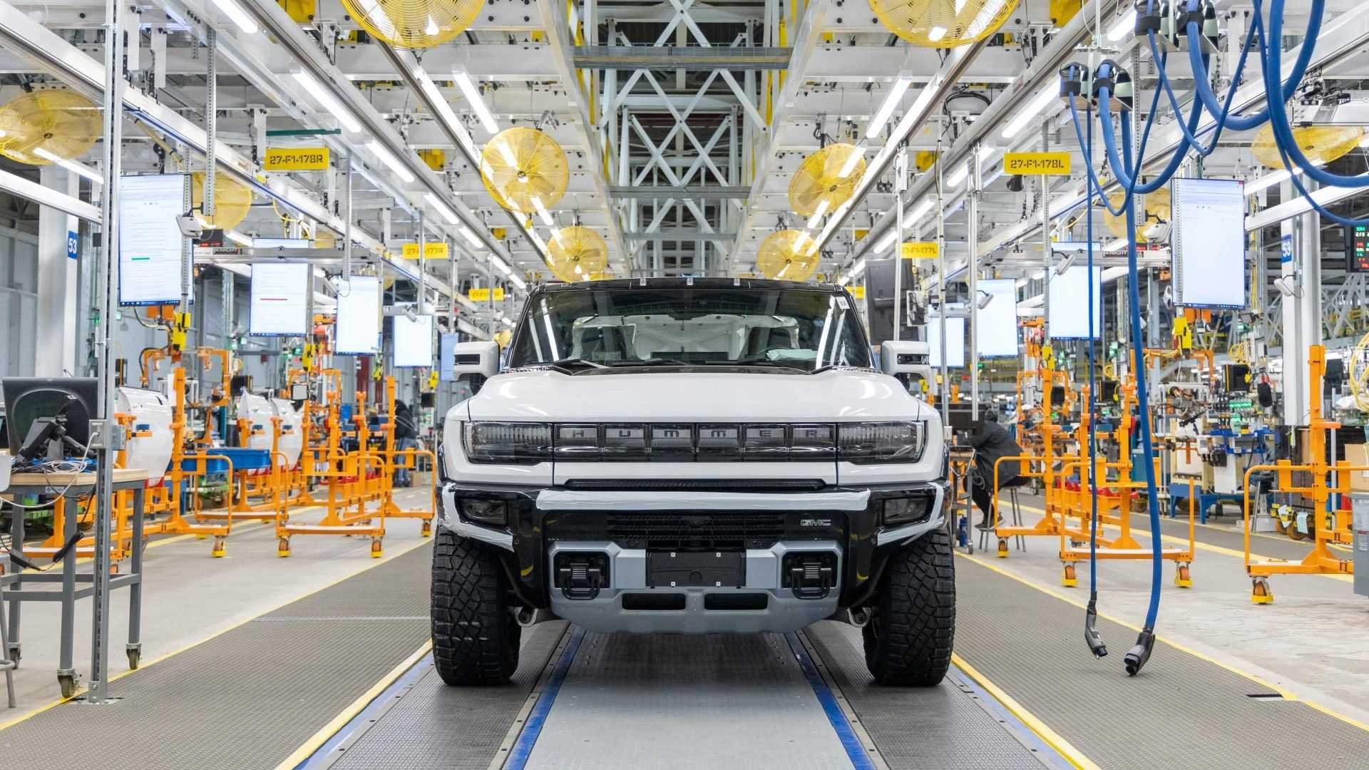 Hummer EV bude skvelý, ale má nízku účinnosť a extrémnu hmotnosť