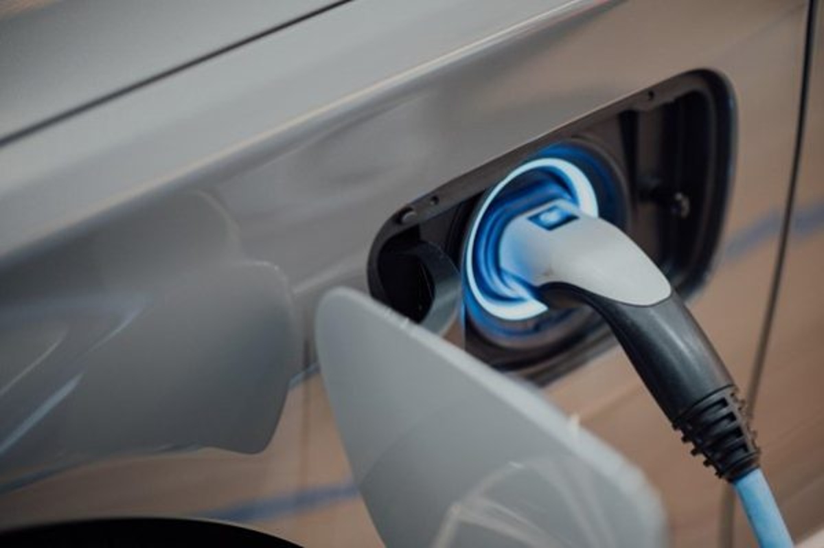Ako výhodne kúpiť elektromobil?