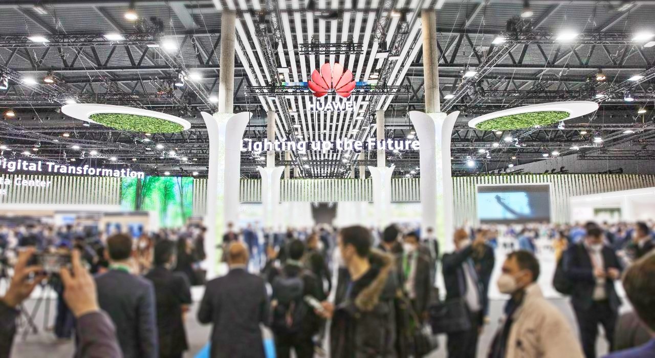 Huawei sa odhodlal: zruší svoju pobočku pre sieťové komponenty v Rusku