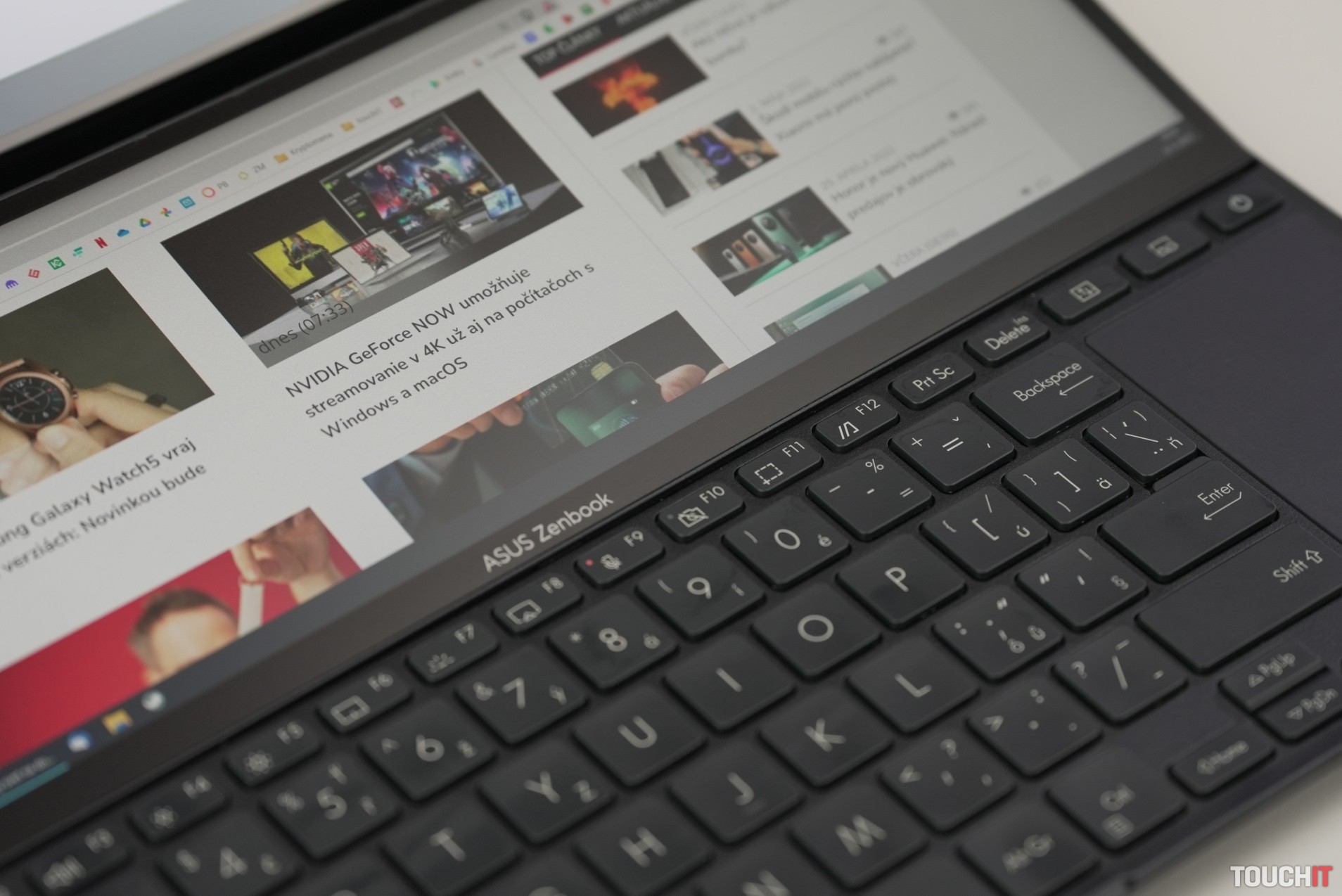 ASUS Zenbook Pro 14 Duo OLED: VIDEORECENZIA