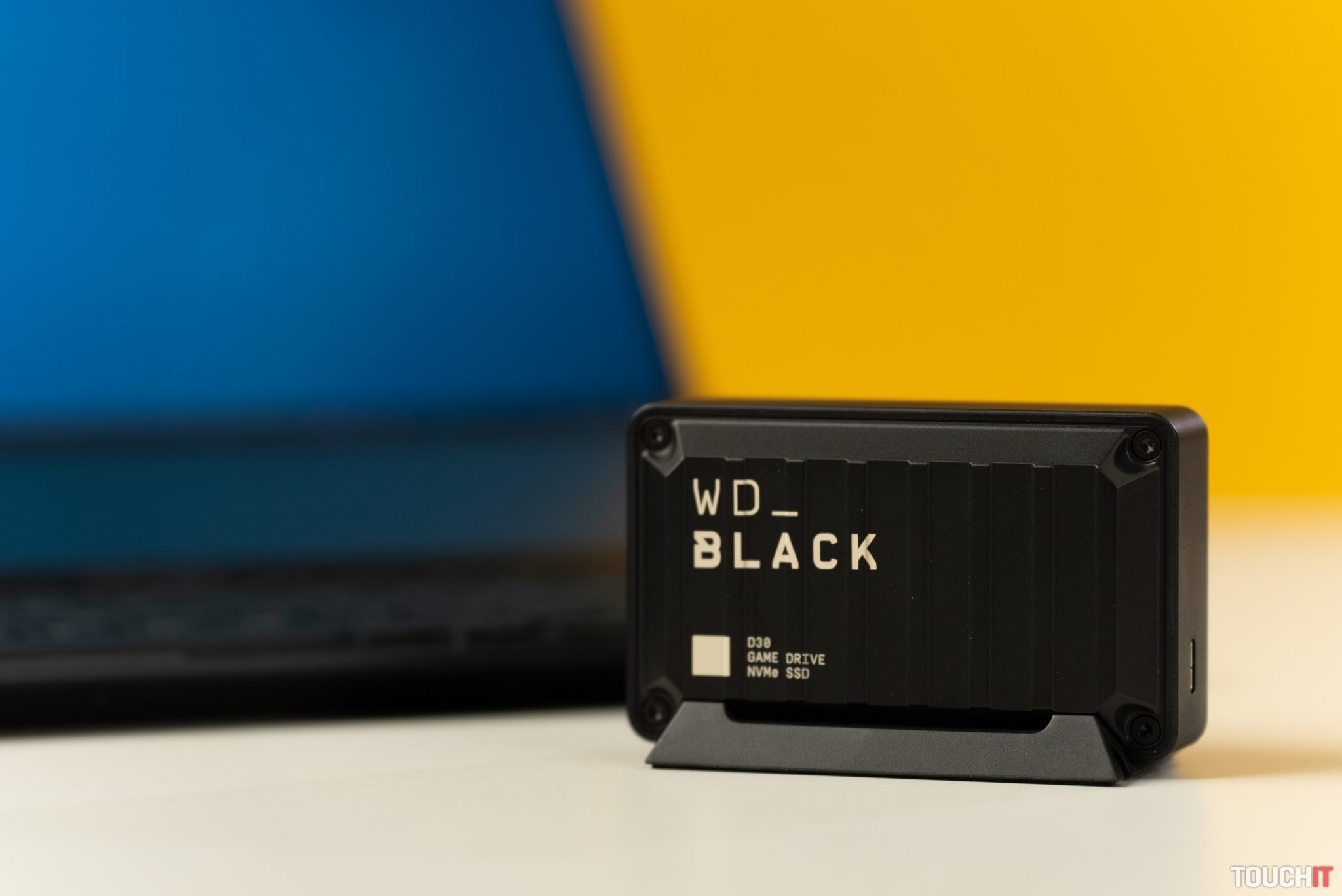 WD_BLACK D30: Závratná rýchlosť externého disku na hry (RECENZIA)