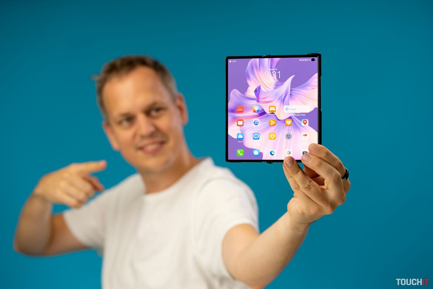 Huawei Mate X3 by mal mať väčší skladateľný displej ako Galaxy Z Fold 4. Dostane i výnimočnú funkciu z iPhone 14 Pro
