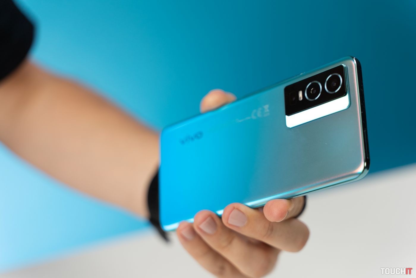 vivo Y76 5G: Škoda toho displeja (RECENZIA)