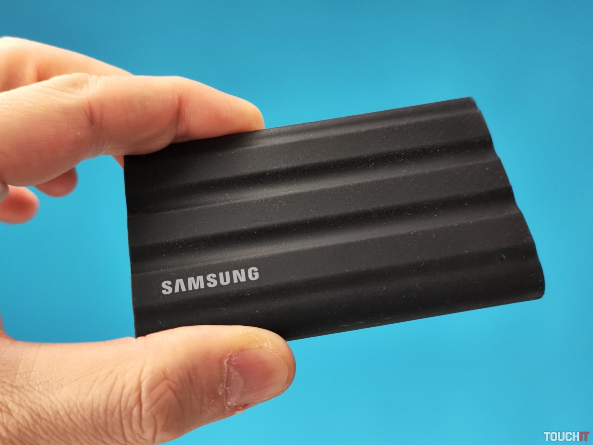 Samsung SSD T7 Shield: Povinná výbava pre Terminátora (RECENZIA)