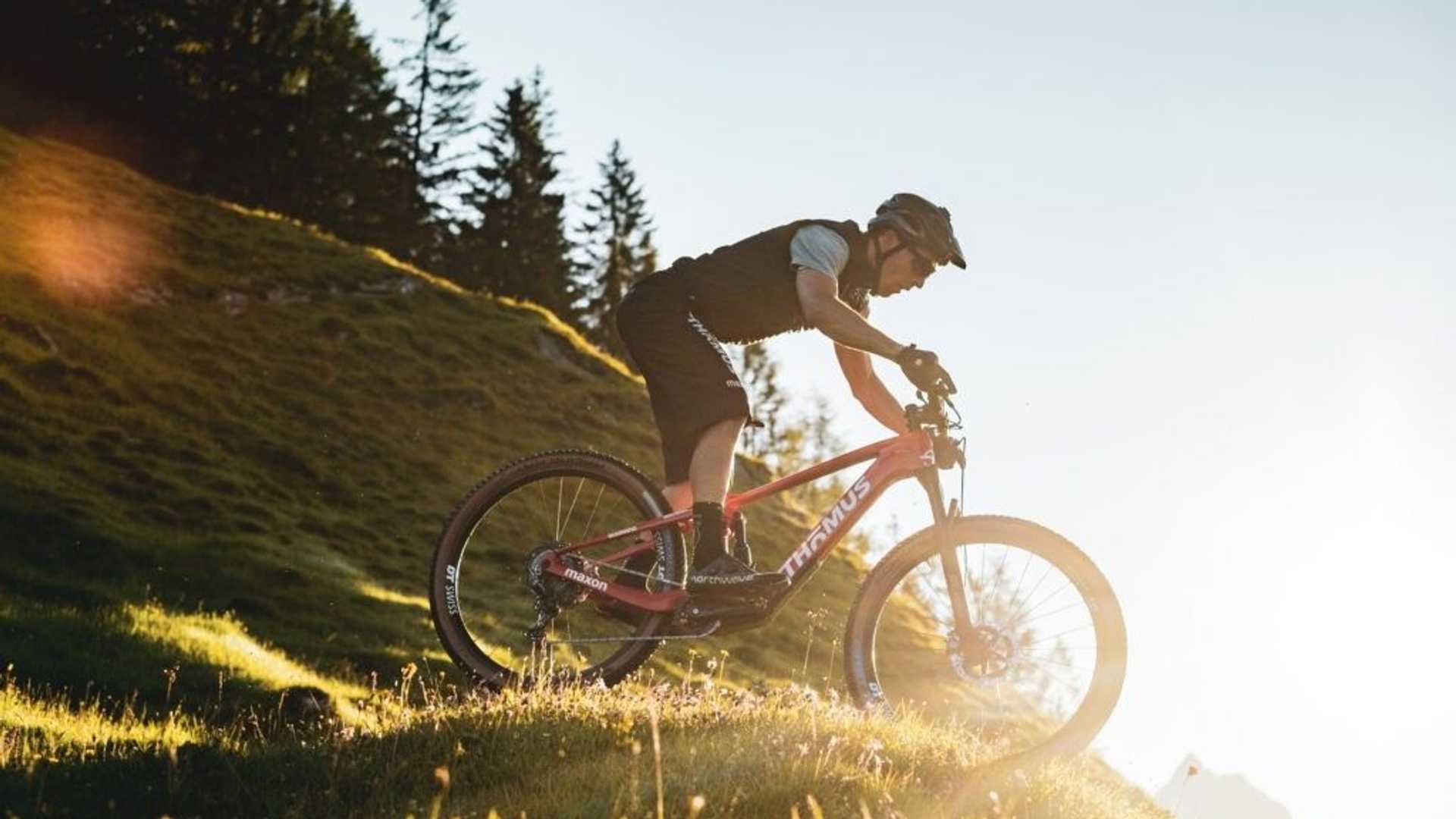 Thömus Lightrider E Ultimate: Najľahší celoodpružený EMTB bicykel