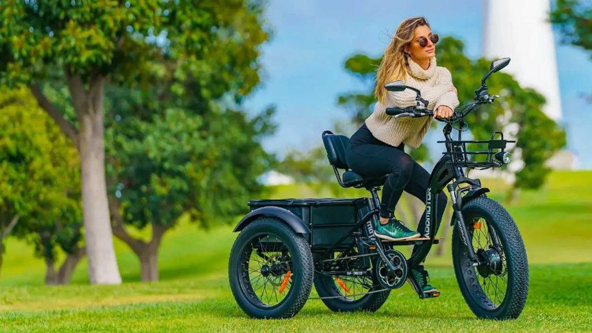 AddMotor M-340: Elektrická trojkolka do terénu s množstvom výhod (VIDEO)