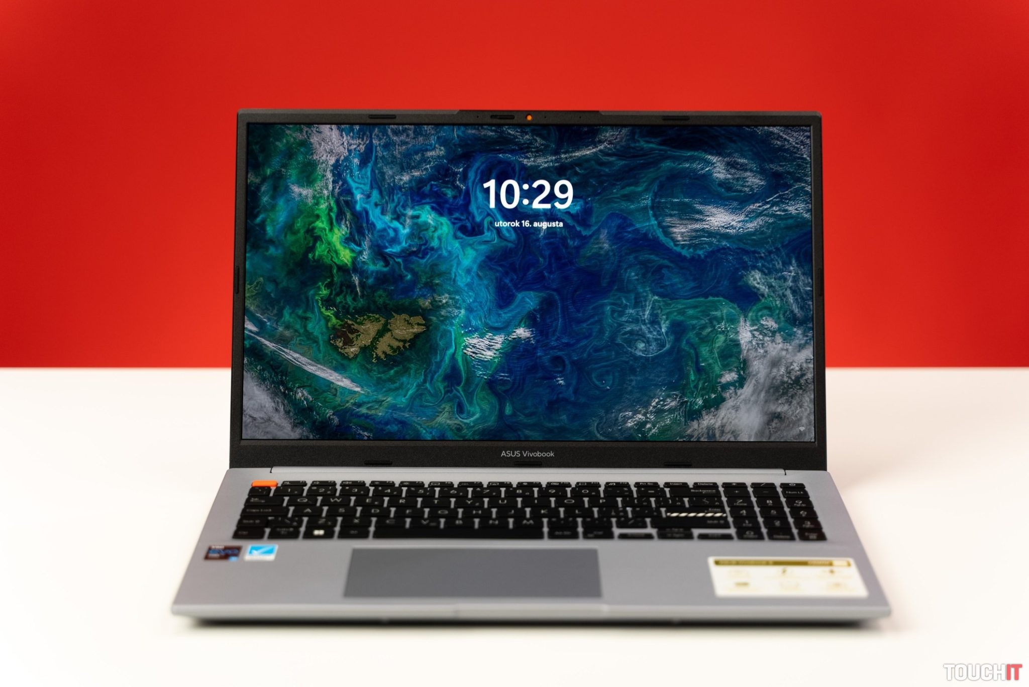 ASUS Vivobook S 15 OLED: Extra dobrý displej, ale bez čítačky odtlačkov (RECENZIA)