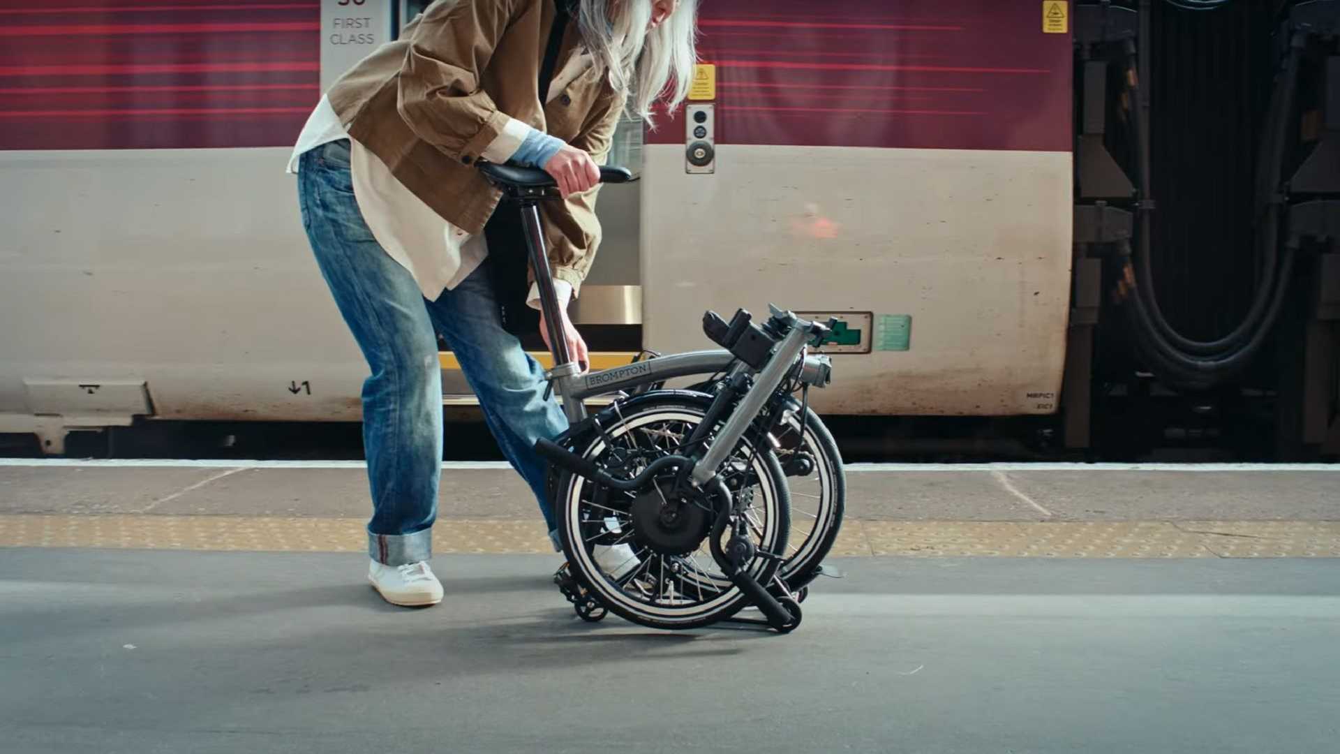 Bromptom P Line Urban: Ľahký skladací e-bike do mestského prostredia (VIDEO)