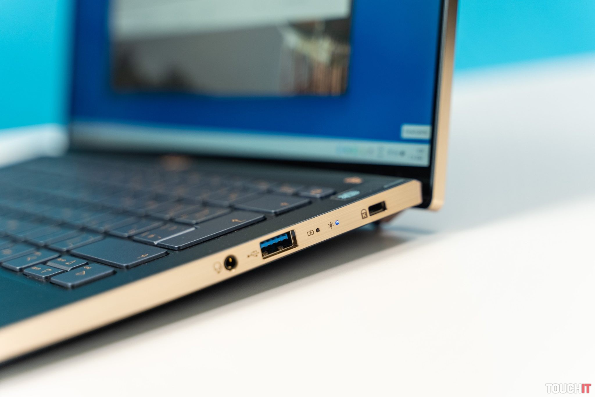 Acer Swift 5: 13 hodín na jedno nabitie (RECENZIA)