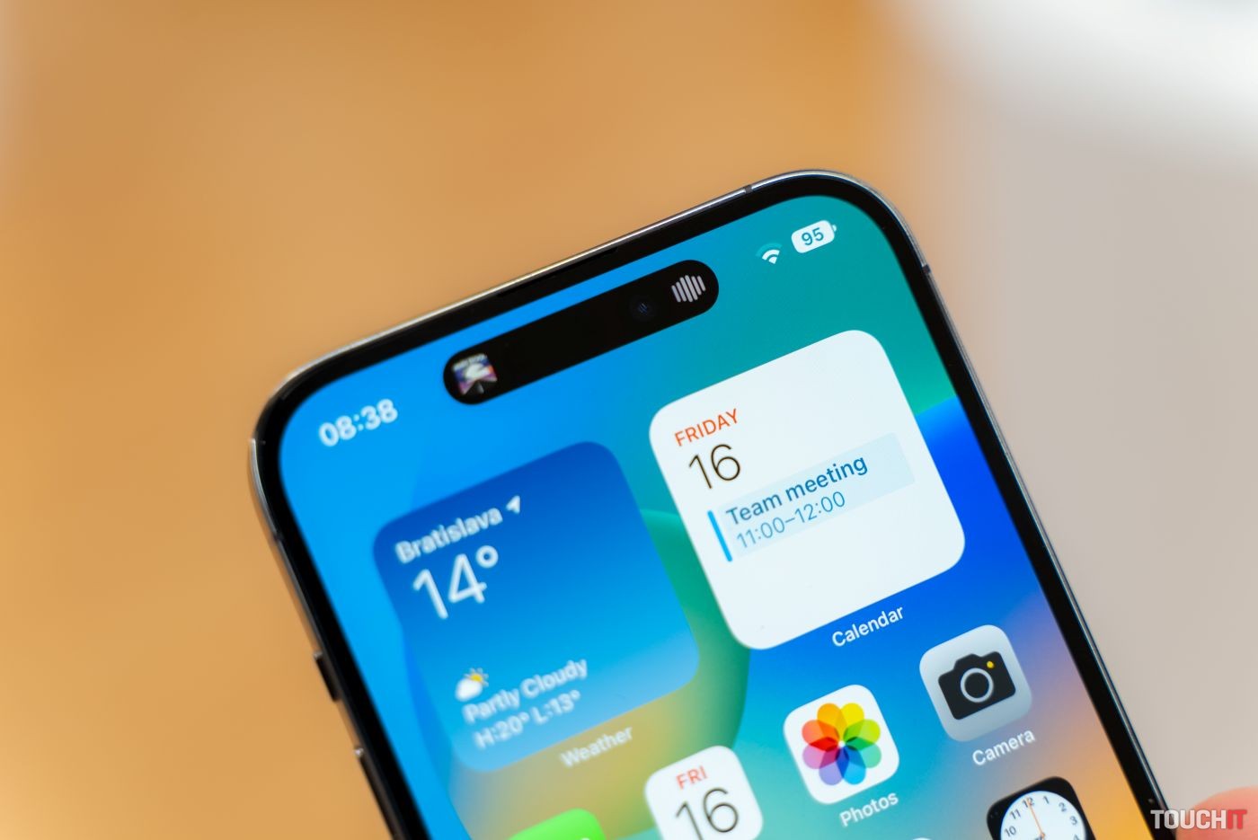 Apple odstránil problém iPhonu 14 Pro s fotoaparátom aj časté nedostatky iOS 16