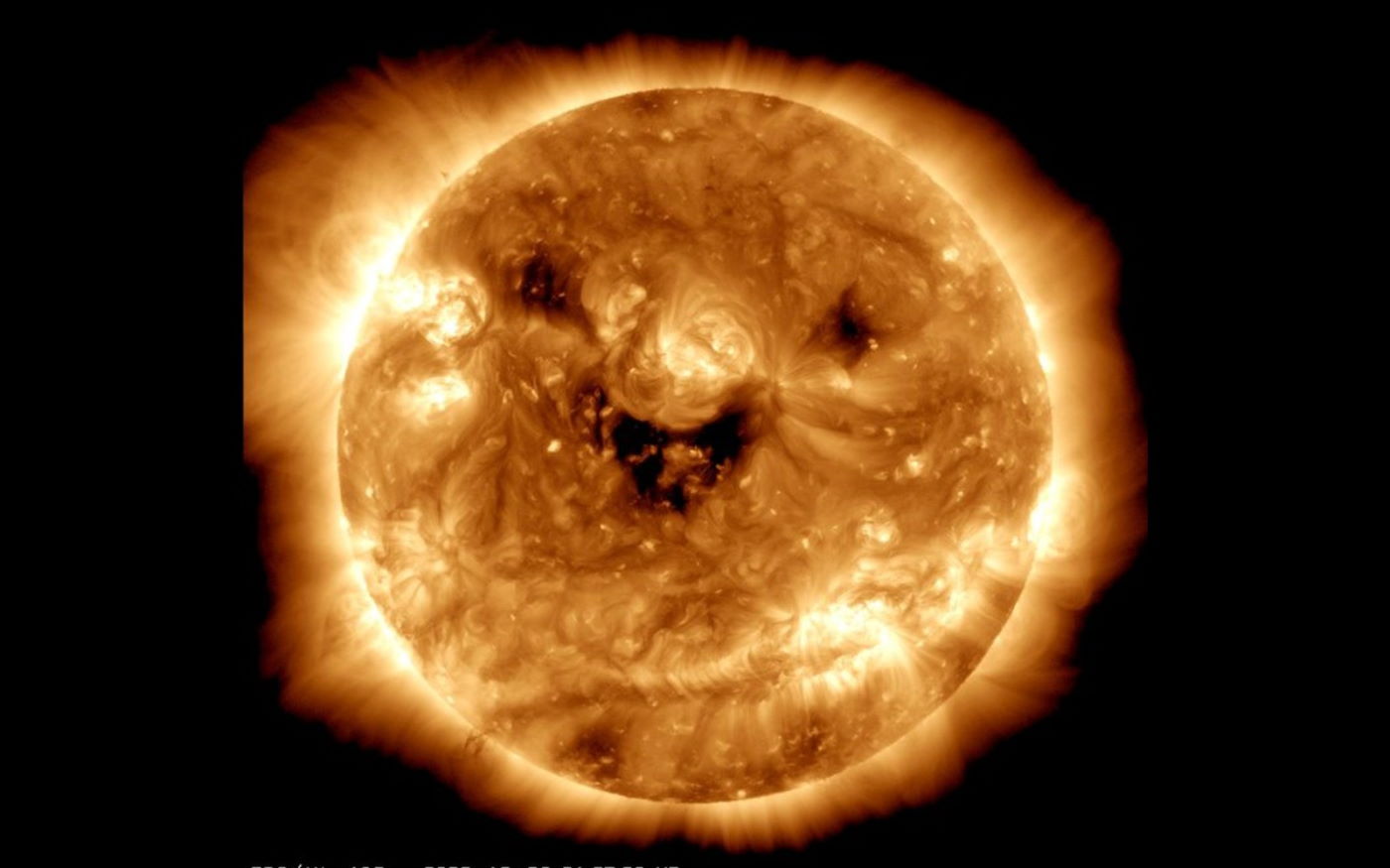 Takýto smajlík ste ešte nevideli. NASA zachytila smejúce sa Slnko
