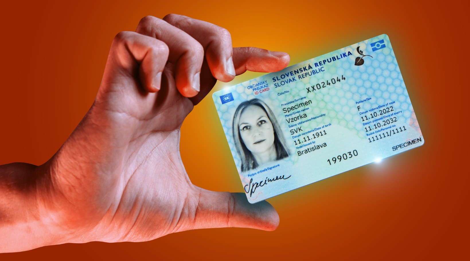 S občianskym preukazom vydaným pred 20. júnom 2021 treba elektronické podpisy zrealizovať najneskôr na Silvestra napoludnie